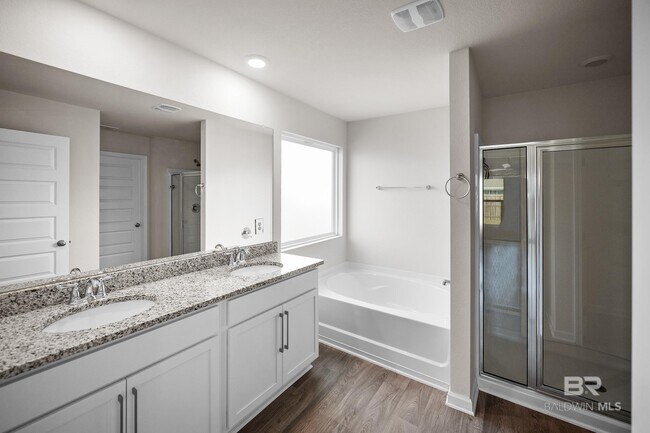 Building Photo - 3172 Vista Delmar Dr