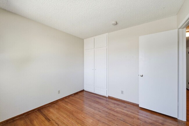 Building Photo - 5880 Taormino Ave