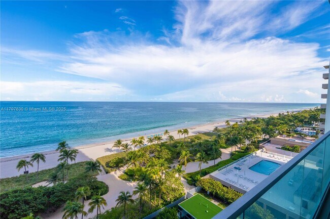 Building Photo - 10201 Collins Ave