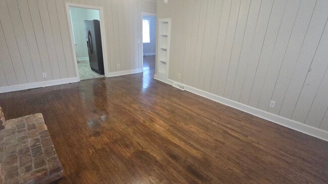 Building Photo - lonsford1575-1577