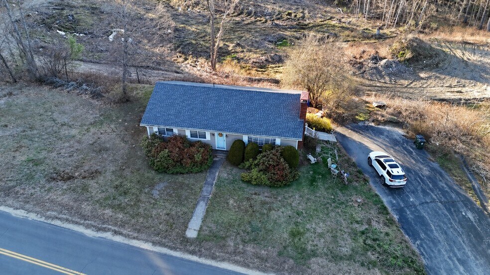 Building Photo - 45 Greer Rd