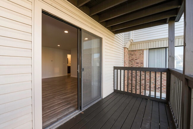 Building Photo - 30078 W 12 Mile Rd