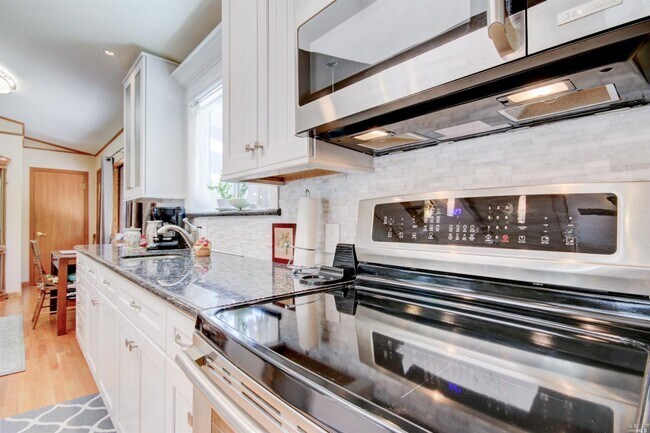 Building Photo - 3340 Terra Linda Dr