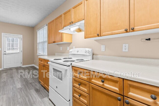 Building Photo - 4932 Vireo Dr