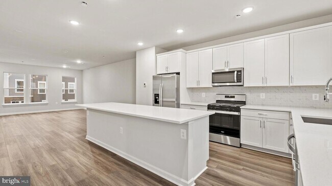 Building Photo - 15071 Jaxton Sq Ln