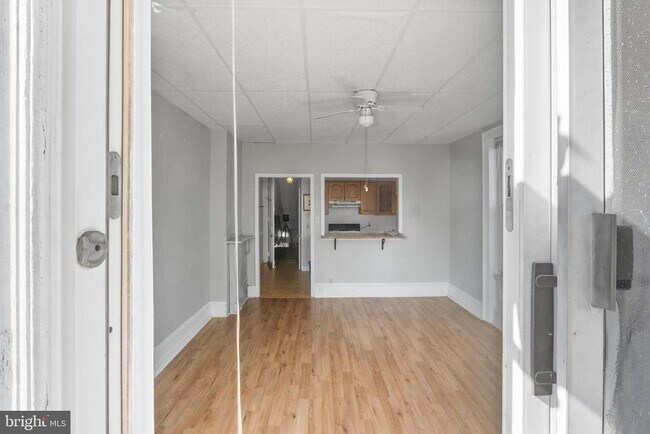 Building Photo - 711 Corinthian Ave