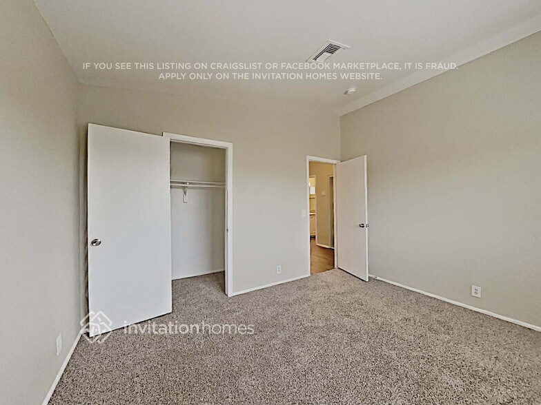 Building Photo - 14244 N 49th Dr