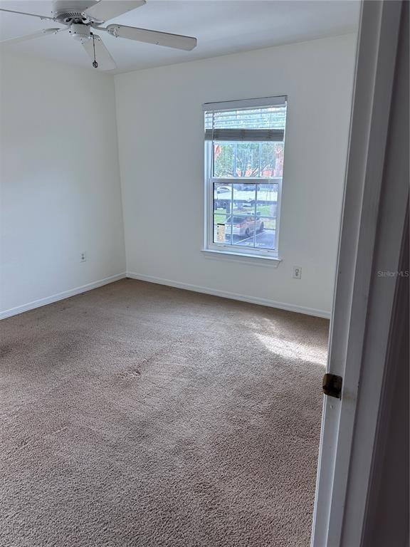 Building Photo - 5467 Vineland Rd