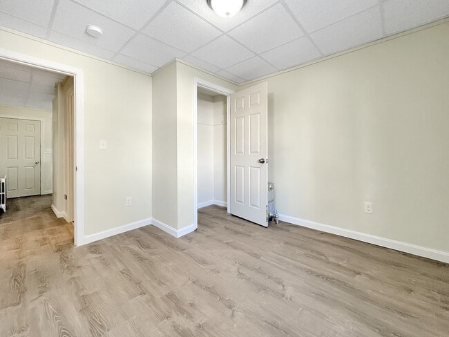 Building Photo - 32 Harwood St