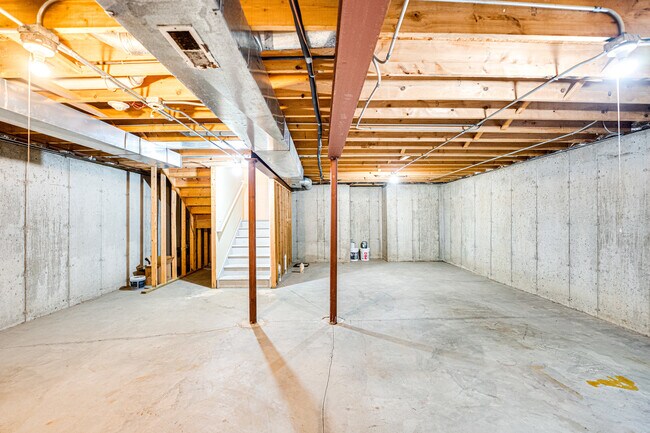 Building Photo - 3147 Saganashkee Ln