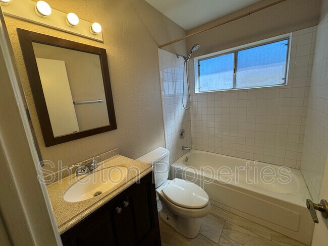 Building Photo - 7328 W Cherry Hills Dr