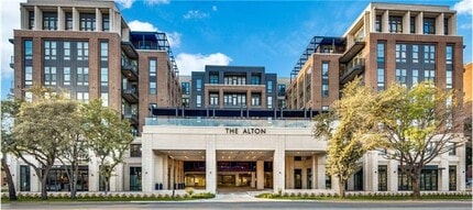 Building Photo - 2928 Oak Lawn Ave