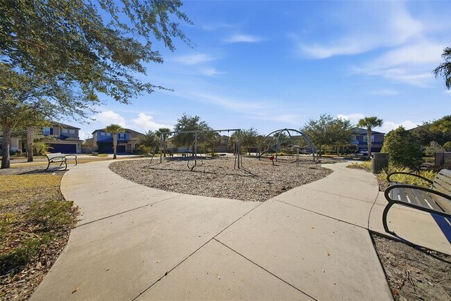 Building Photo - 18930 Willowmore Cedar Dr