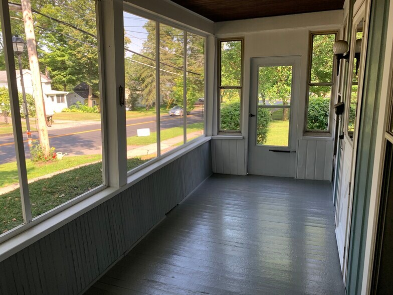 Building Photo - 62 E Church St