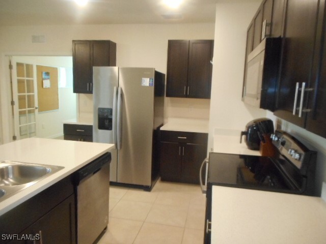 Building Photo - 8821 Swell Brooks Ct