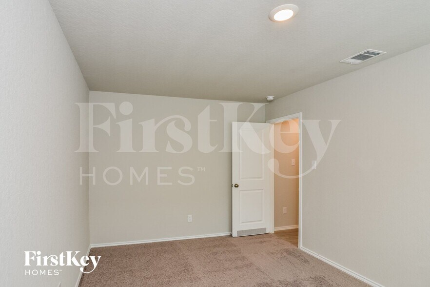 Building Photo - 14942 Watson Mill