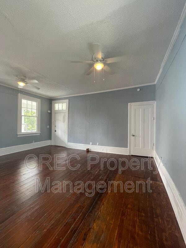 Building Photo - 121 Smith St