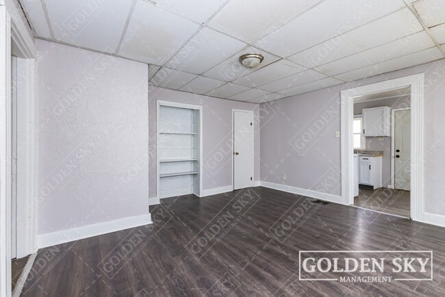 Building Photo - 230 Kinsey St