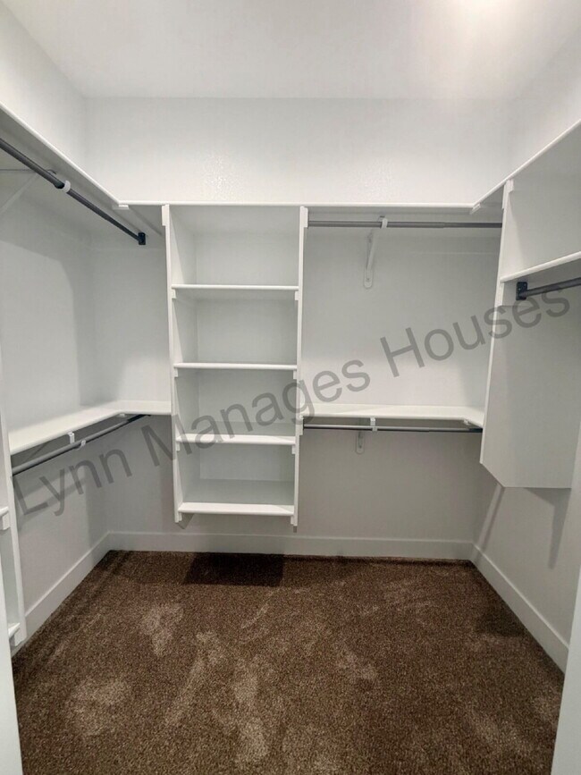 Building Photo - Brand New Single Family Home!