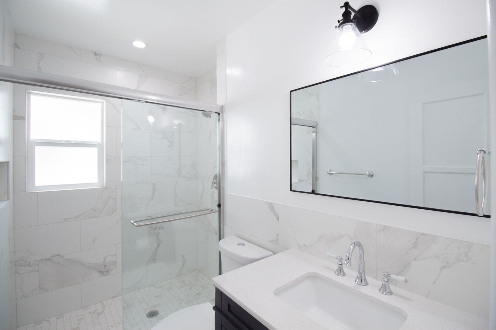 Building Photo - 17016 Van Ness Ave