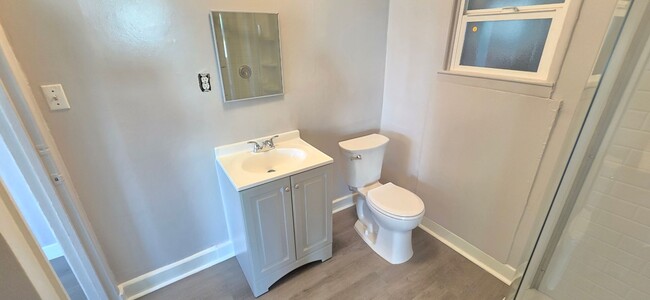 Building Photo - 13109 Barlin Ave