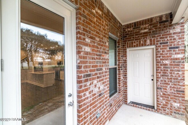 Building Photo - 115 Millie Park Dr