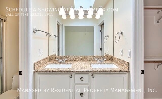 Building Photo - 23992 SW Red Fern Dr