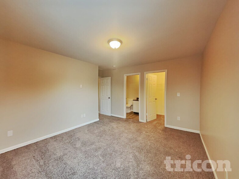 Building Photo - 15436 Dusty Trail