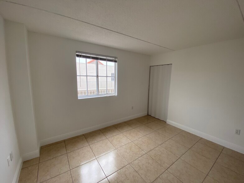 Building Photo - 6045 Northwest 186th Street