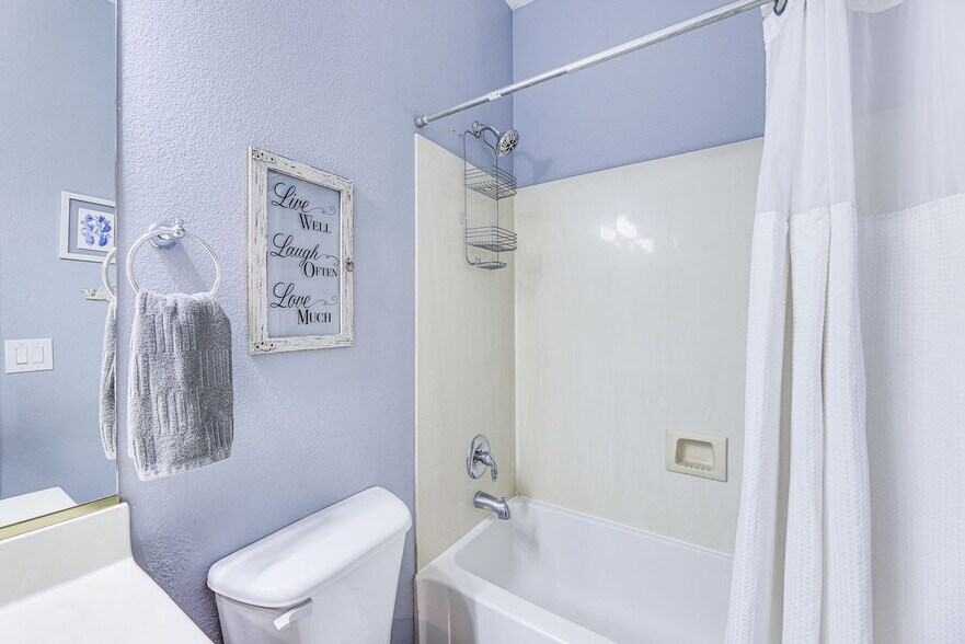Building Photo - 43854 W Cahill Dr