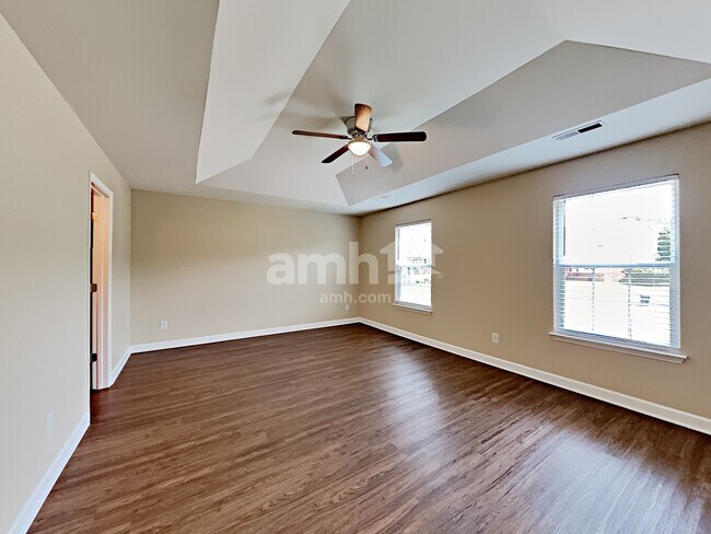 Building Photo - 982 Acadia Ct
