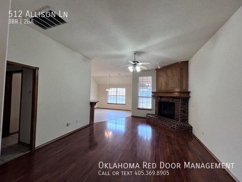 Building Photo - 512 Allison Ln