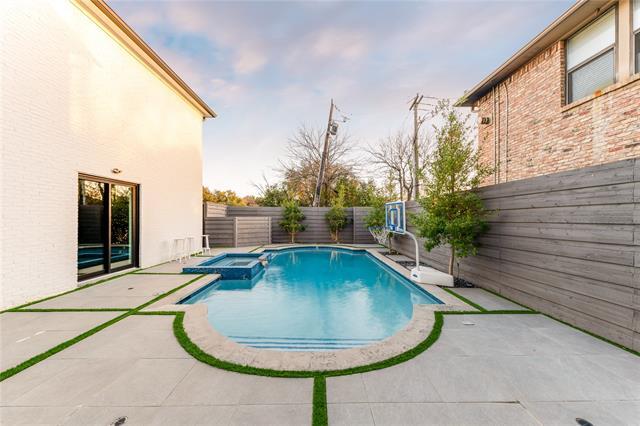 Building Photo - 4201 Potomac Ave