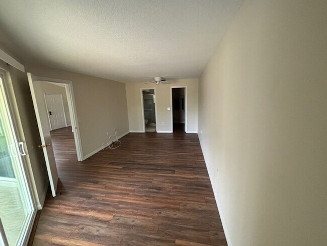 Building Photo - Serene 2 Bed 2 Bath Condo in The Heather