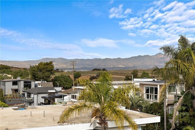 Building Photo - 1010 Tia Juana St