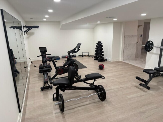 Building Photo - 12316 S 82nd Ave