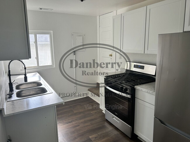 Building Photo - 1848 Cone St