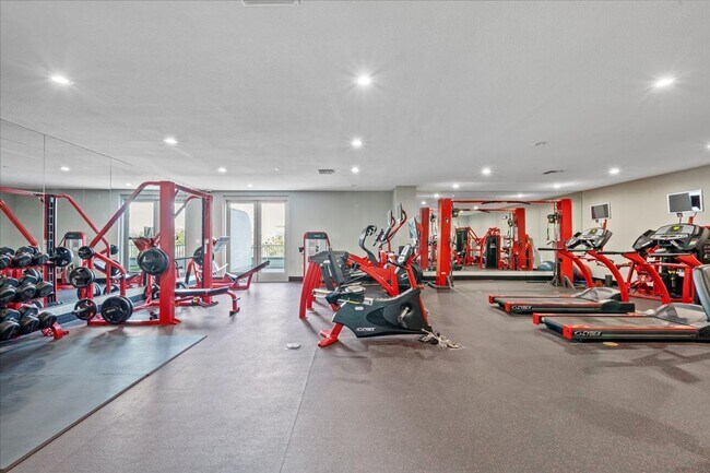 Building Photo - 360 E Desert Inn Rd