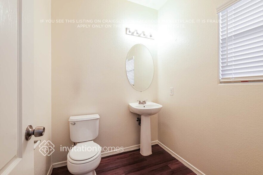 Building Photo - 17325 N 185th Dr