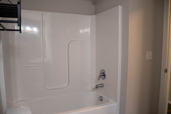 Building Photo - Charming 3-Bedroom, 2-Bath Home in Haskell!