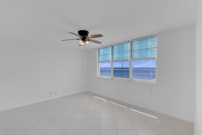 Building Photo - 750 N Ocean Blvd