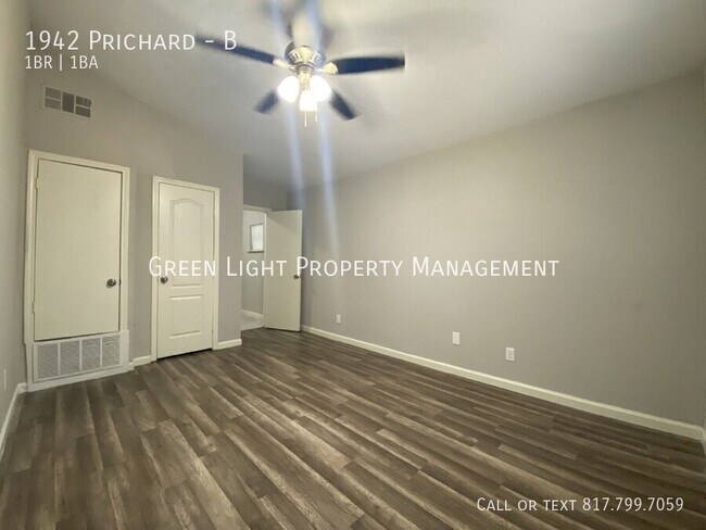 Building Photo - 1942 Prichard-B