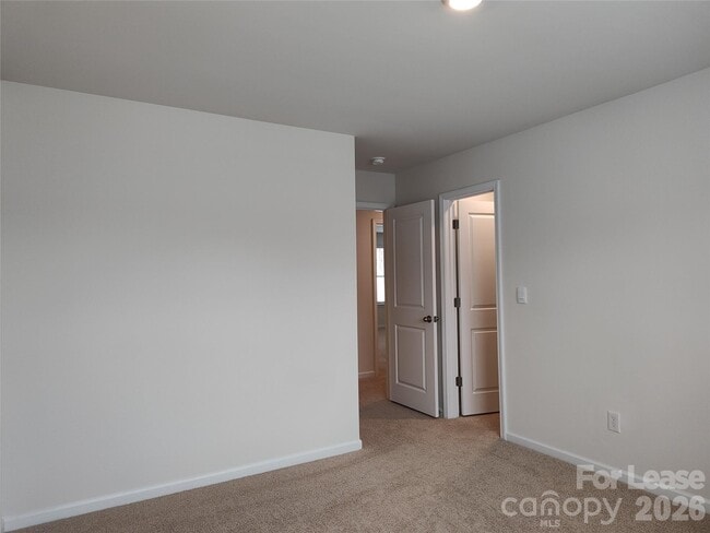 Building Photo - 2109 Allium Dr