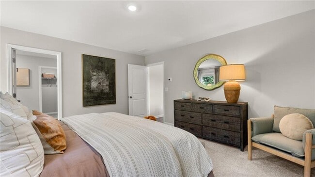 Building Photo - 114 Red Maple Wy