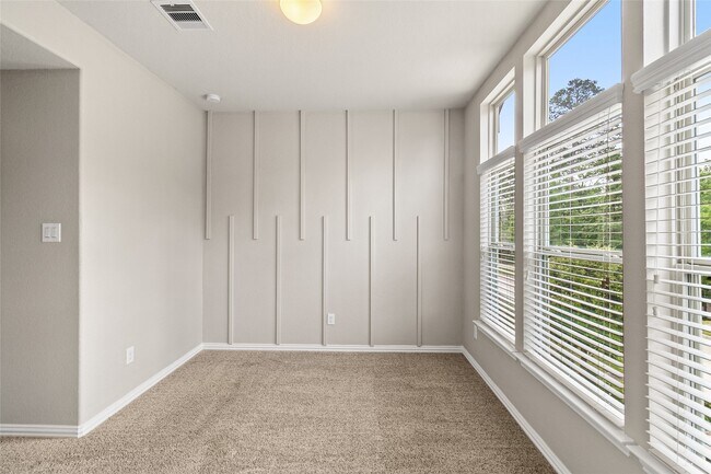 Building Photo - 134 Moon Dance Ct