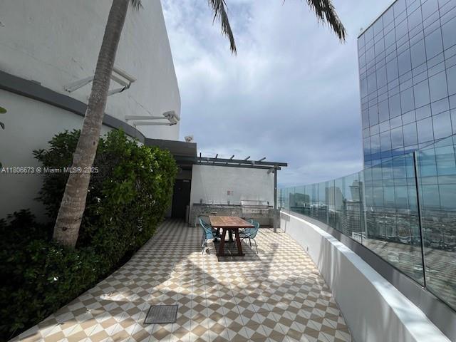 Building Photo - 801 S Miami Ave