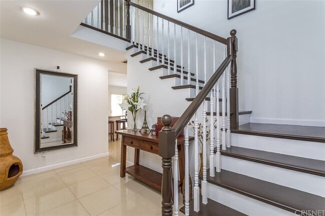 Hallway - 10352 Las Lunitas Ave