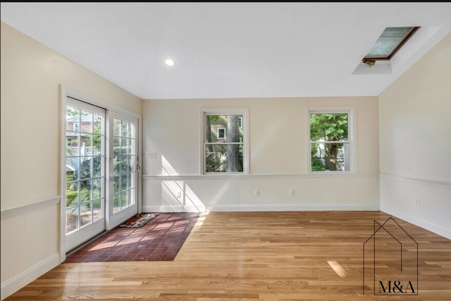 Building Photo - 43 Kendall Rd