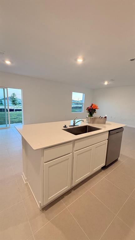 Building Photo - 3362 Alexander Dr