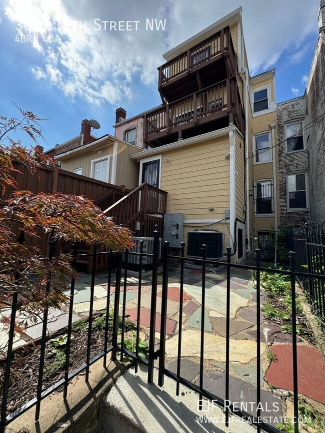 Building Photo - Columbia Heights Four Story Row home for R...